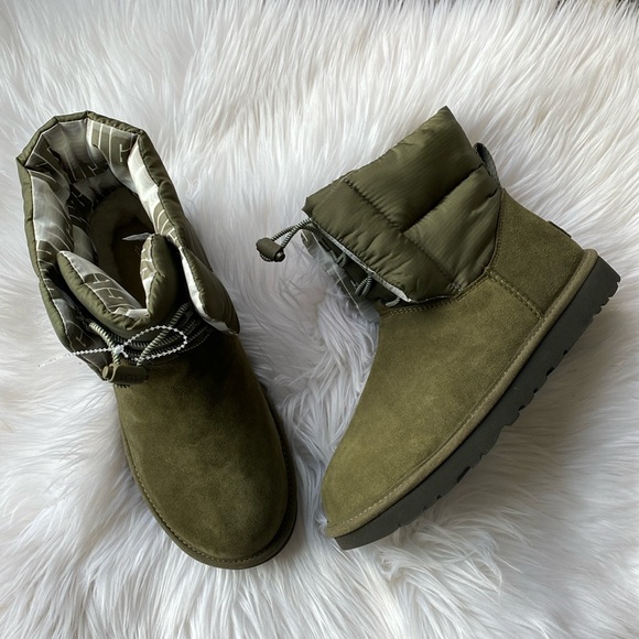 UGG Shoes - SALE!! ❄️UGG CLASSIC MAXI Toggle boots Green W8